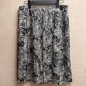 WHO WHAT WEAR 8 Women Black White Printed Career Church‎ Academia Pleated Skirt